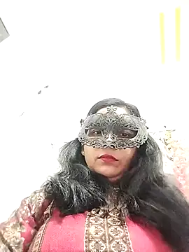 Snapshot of sexy_bhabhi69 chatting on 11.08.25 sexy bhabhi69 online show from 11.08.25