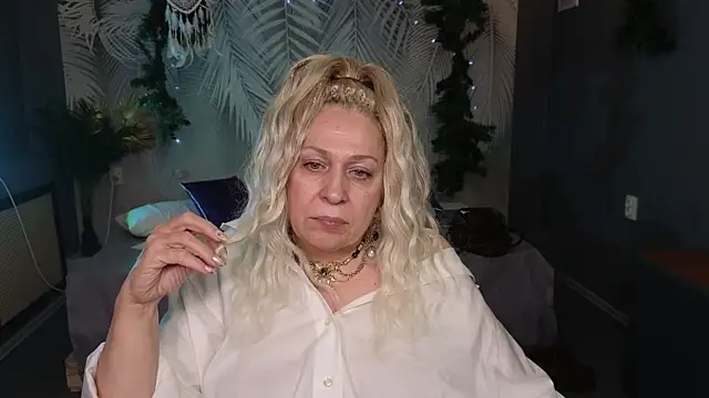 Penelope Pinky online show from 01.20.25