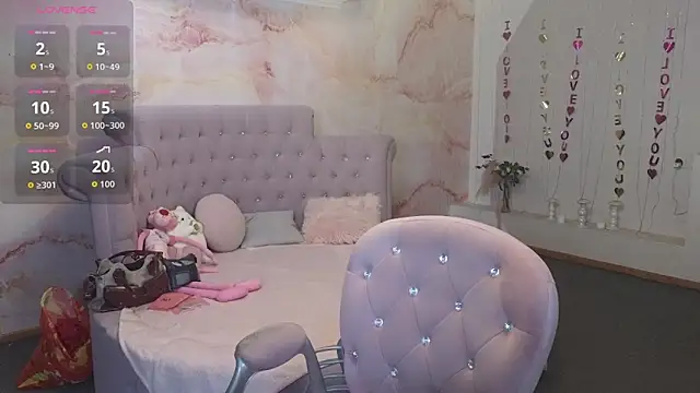 Penelope Pinky online show from 11.14.25