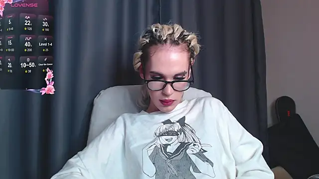 Snapshot of Cassie_Bae chatting on 01.08.25 Cassie Bae online show from 01.08.25