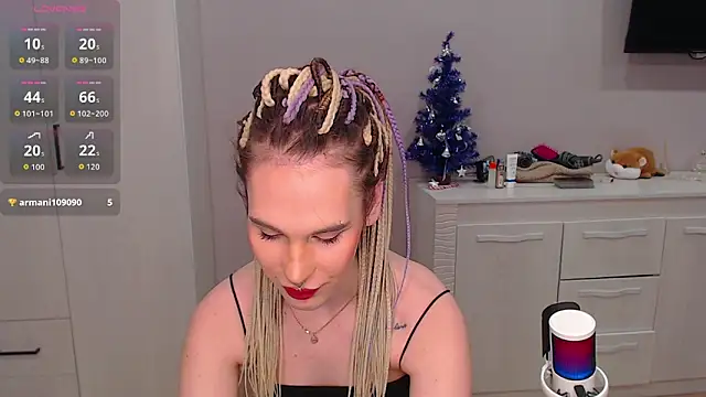 Snapshot of Cassie_Bae chatting on 02.14.26 Cassie Bae online show from 02.14.26