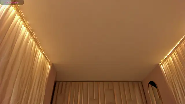 Snapshot of FernandaX1 chatting on 01.18.25 FernandaX1 online show from 01.18.25