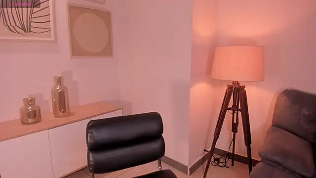 Snapshot of FernandaX1 chatting on 03.08.25 FernandaX1 online show from 03.08.25