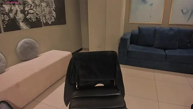 Snapshot of FernandaX1 chatting on 09.18.25 FernandaX1 online show from 09.18.25