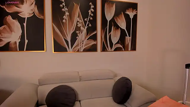 Snapshot of FernandaX1 chatting on 11.06.25 FernandaX1 online show from 11.06.25