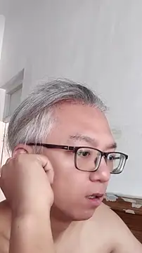 Snapshot of leoUSIR chatting on 07.15.26 leoUSIR online show from 07.15.26