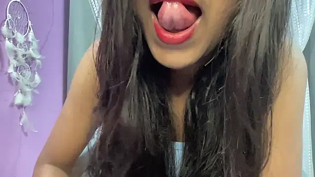 Snapshot of fairyC_for_u chatting on 10.17.25 fairyC for u online show from 10.17.25