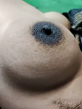 Snapshot of Laxmi_bhabhi chatting on 12.31.24 Laxmi bhabhi online show from 12.31.24