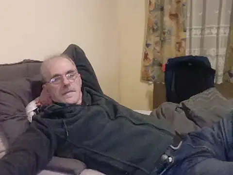 Snapshot of farock chatting on 01.09.25 farock online show from 01.09.25