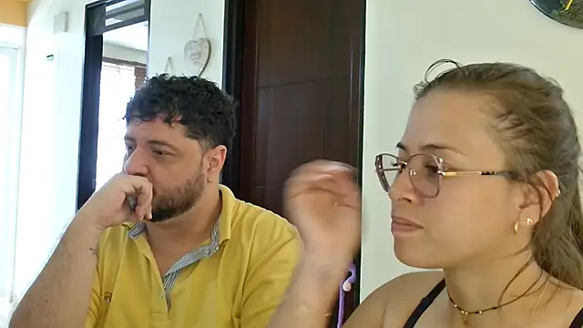 Snapshot of Paloma_Desire chatting on 03.11.25 Paloma Desire online show from 03.11.25