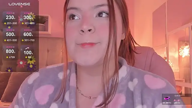 Snapshot of melanie_hh chatting on 10.13.25 melanie hh online show from 10.13.25