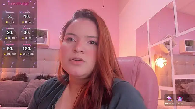 Snapshot of melanie_hh chatting on 11.07.25 melanie hh online show from 11.07.25