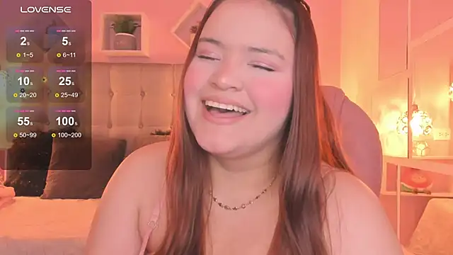 Snapshot of melanie_hh chatting on 11.10.25 melanie hh online show from 11.10.25