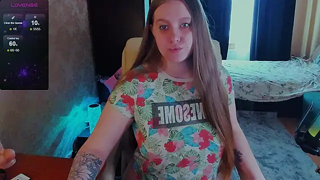 Snapshot of Alice_Dreamgirl_ chatting on 02.18.25 Alice Dreamgirl online show from 02.18.25