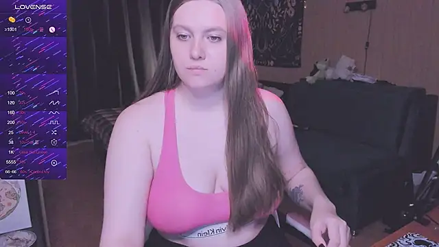 Snapshot of Alice_Dreamgirl_ chatting on 09.23.25 Alice Dreamgirl online show from 09.23.25