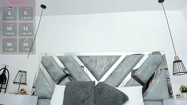 Snapshot of hotmature1 chatting on 09.19.25 hotmature1 online show from 09.19.25