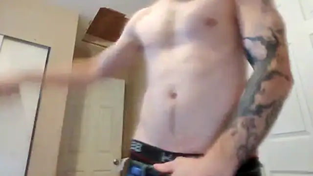 Huntzg23 online show from 02.18.26