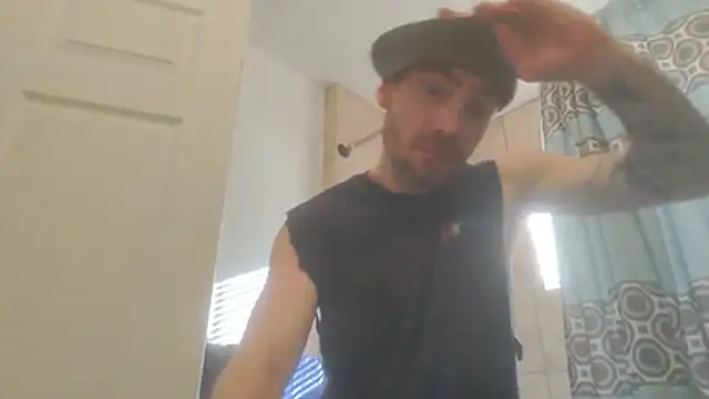 Snapshot of Huntzg23 chatting on 06.01.26 Huntzg23 online show from 06.01.26