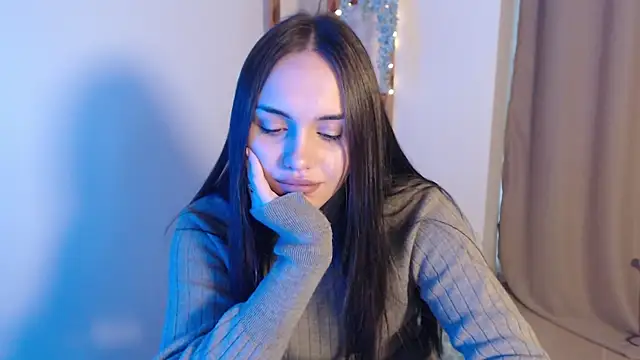 IrinaShayk18 online show from 12.26.24