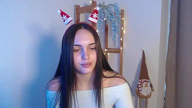 IrinaShayk18 online show from 12.30.24