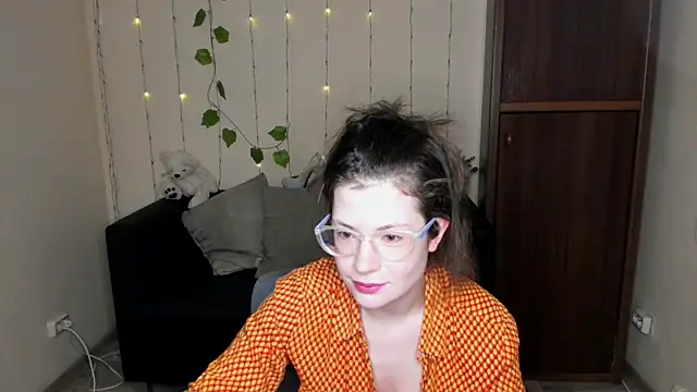 Snapshot of Alicia_redfollow chatting on 01.26.25 Alicia redfollow online show from 01.26.25