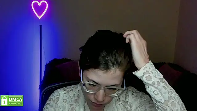 Snapshot of Alicia_redfollow chatting on 02.05.25 Alicia redfollow online show from 02.05.25