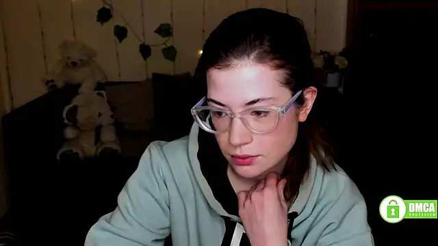 Snapshot of Alicia_redfollow chatting on 02.19.25 Alicia redfollow online show from 02.19.25