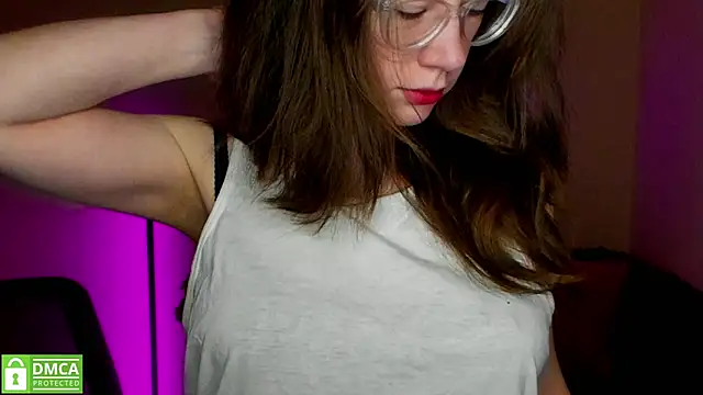 Snapshot of Alicia_redfollow chatting on 02.22.25 Alicia redfollow online show from 02.22.25