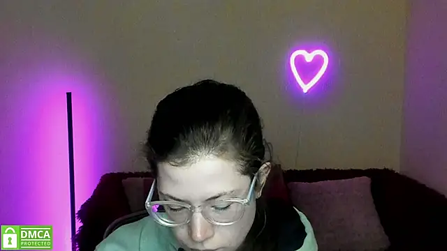 Snapshot of Alicia_redfollow chatting on 03.01.25 Alicia redfollow online show from 03.01.25