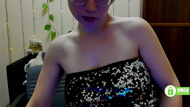 Snapshot of Alicia_redfollow chatting on 03.04.25 Alicia redfollow online show from 03.04.25