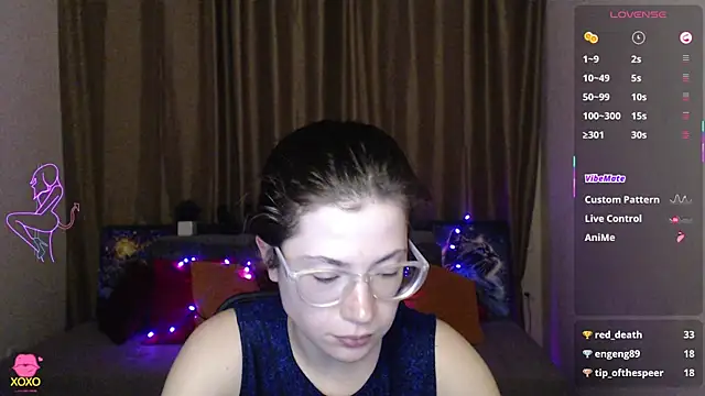 Snapshot of Alicia_redfollow chatting on 03.10.25 Alicia redfollow online show from 03.10.25