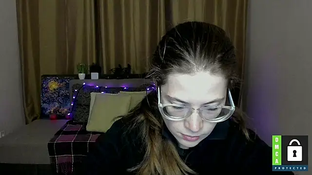 Snapshot of Alicia_redfollow chatting on 09.27.25 Alicia redfollow online show from 09.27.25