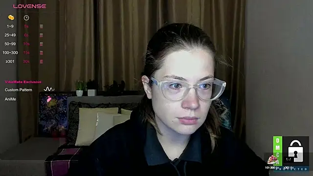 Snapshot of Alicia_redfollow chatting on 10.02.25 Alicia redfollow online show from 10.02.25