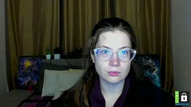 Snapshot of Alicia_redfollow chatting on 10.15.25 Alicia redfollow online show from 10.15.25