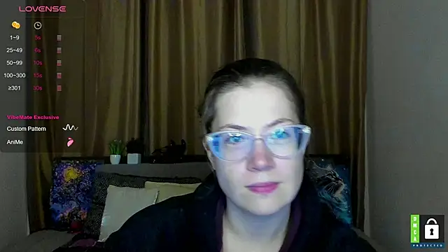 Snapshot of Alicia_redfollow chatting on 10.17.25 Alicia redfollow online show from 10.17.25