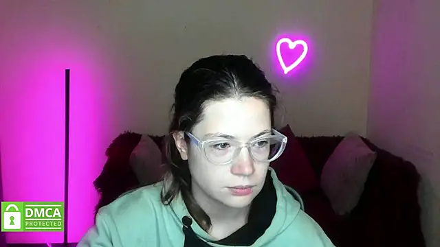 Snapshot of Alicia_redfollow chatting on 10.28.25 Alicia redfollow online show from 10.28.25