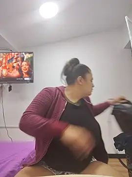 Snapshot of Miss_balloonsmila chatting on 10.15.25 Miss balloonsmila online show from 10.15.25