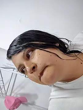 Snapshot of Miss_balloonsmila chatting on 10.19.25 Miss balloonsmila online show from 10.19.25