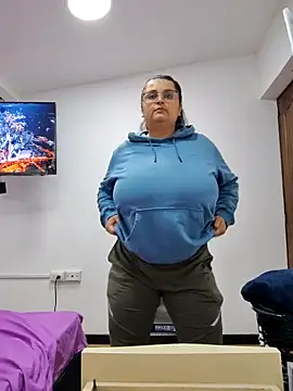 Snapshot of Miss_balloonsmila chatting on 10.23.25 Miss balloonsmila online show from 10.23.25