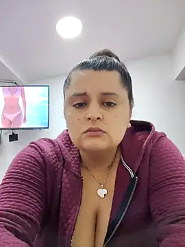 Snapshot of Miss_balloonsmila chatting on 10.24.25 Miss balloonsmila online show from 10.24.25