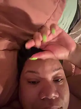 Snapshot of InterRacialFacial7296 chatting on 05.21.26 InterRacialFacial7296 online show from 05.21.26