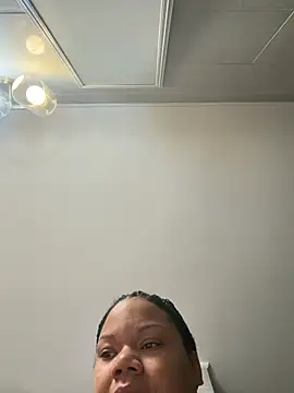 Snapshot of InterRacialFacial7296 chatting on 06.25.26 InterRacialFacial7296 online show from 06.25.26