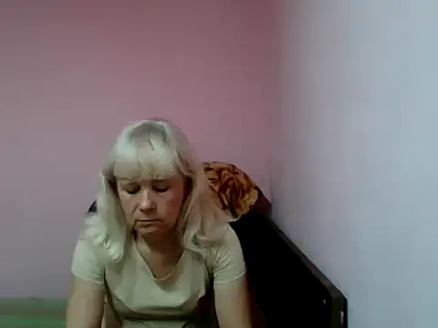 sakura blonde online show from 03.01.25