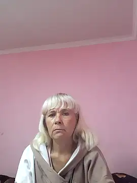 sakura blonde online show from 09.24.25