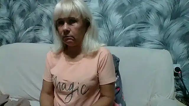 sakura blonde online show from 09.30.25