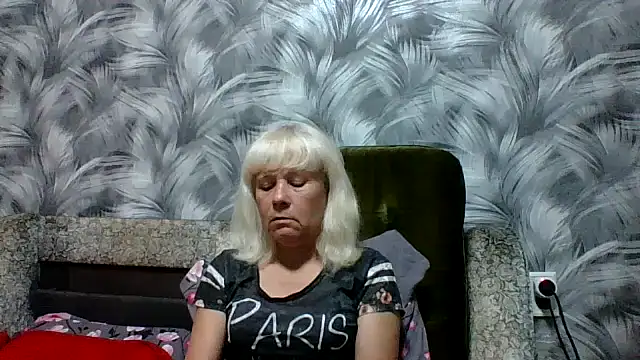 sakura blonde online show from 10.28.25