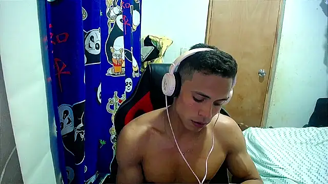 Willy Mate online show from 12.26.24