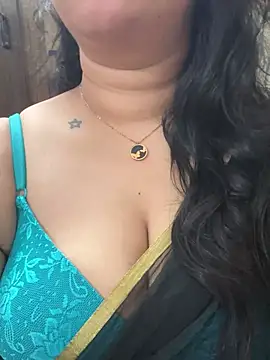 Akhi Akshaya online show from 12.21.24