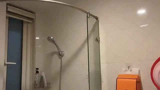 Snapshot of Z30966903S chatting on 01.18.25 Z30966903S online show from 01.18.25