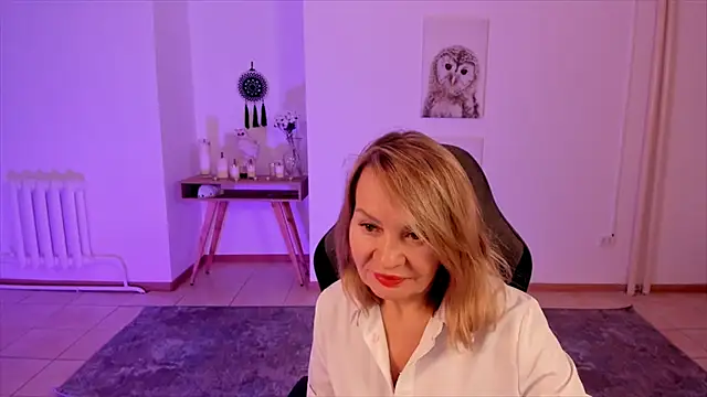 Snapshot of RosalindaFortuna chatting on 01.15.25 RosalindaFortuna online show from 01.15.25